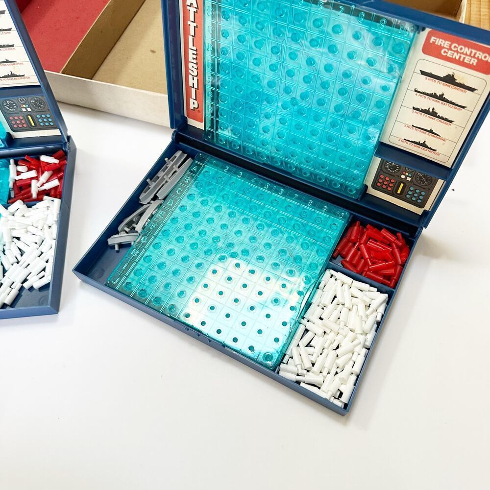 Battleship Milton Bradley Classic Strategy Board Game Kids VINTAGE - Picture 3 of 5